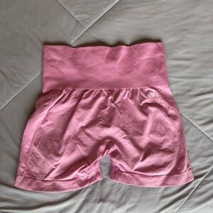 AYBL Women's High-Waisted Workout Shorts in Light Pink Scrunch Butt Seamless